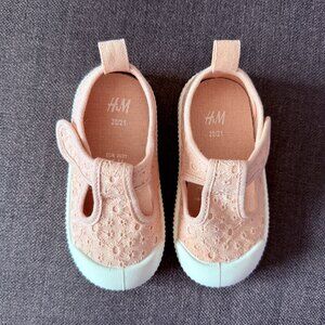 H&M Toddler Pink Cotton Shoes Toddler Size 5.5